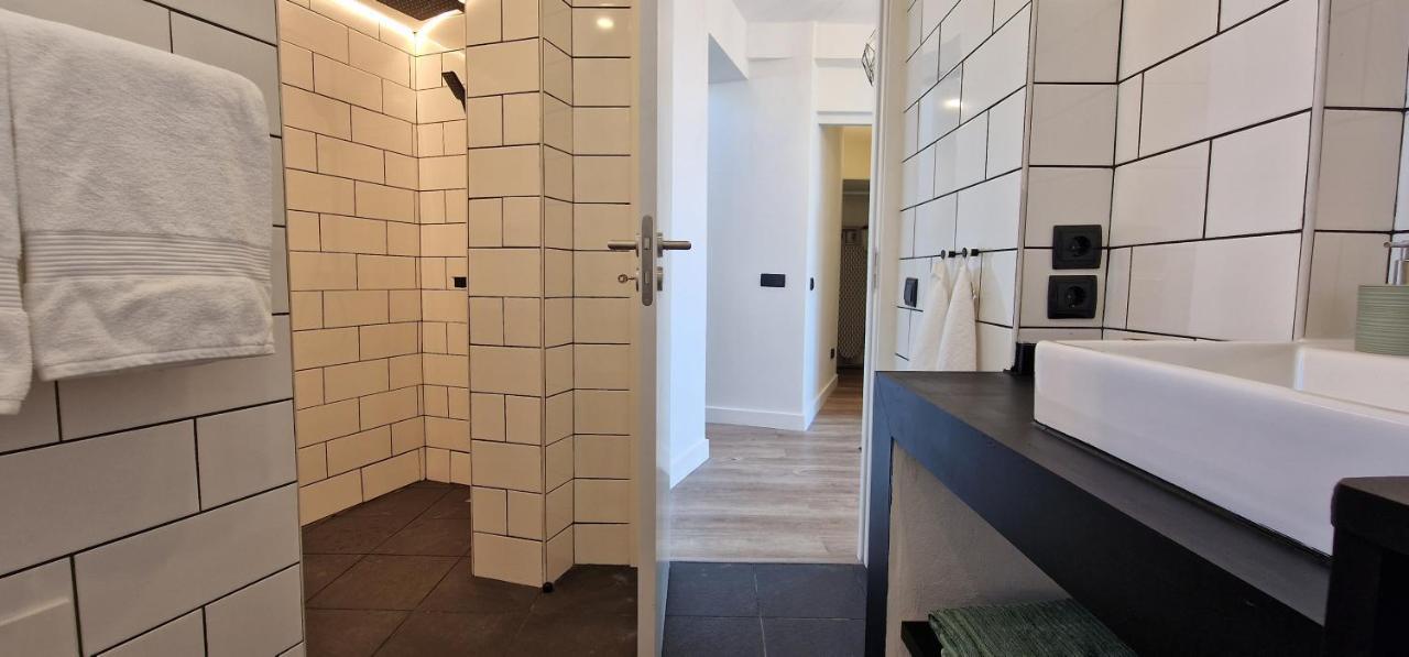 Yana'S Nest Apartment ฟุงชาล ภายนอก รูปภาพ